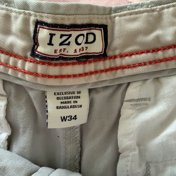 Izod Light Khaki Golf Shorts - Picture 3 of 4